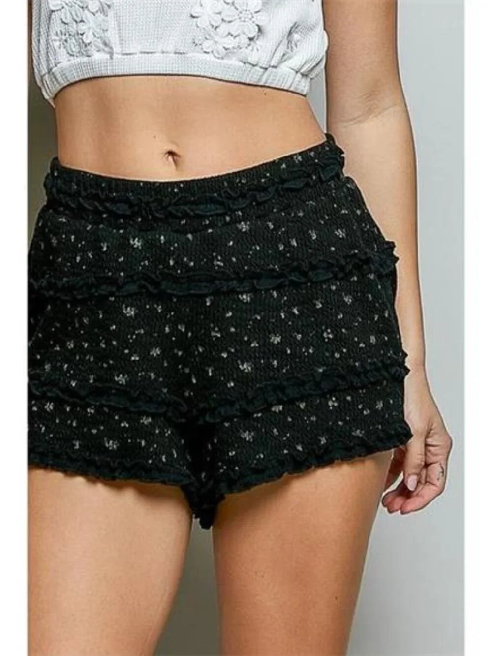 POL Ruffled Floral Shorts - Picture 6 of 6